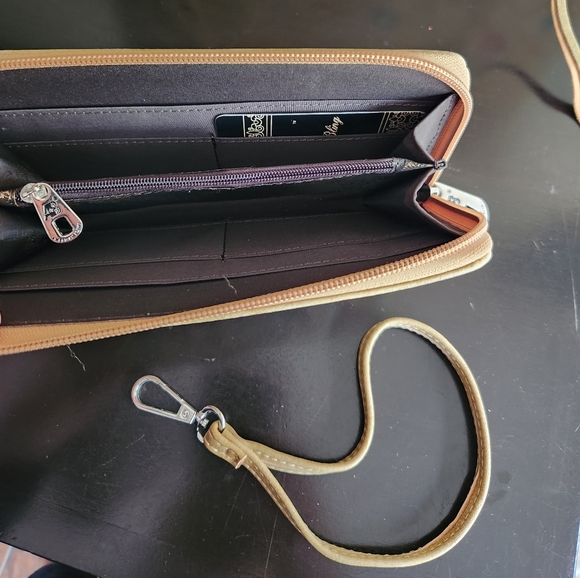 NWT American Bling Embroidered Concealed Tote & Matching Wallet - Picture 14 of 14